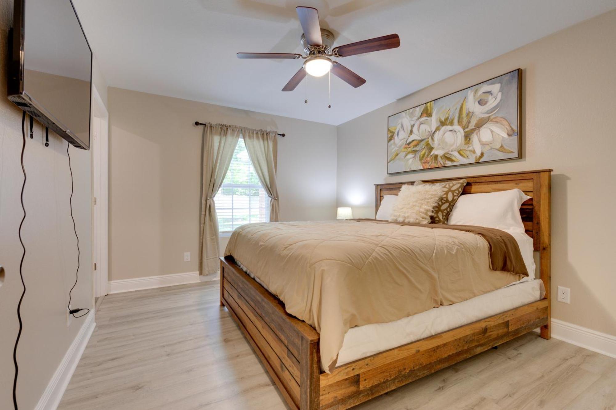 Dog-Friendly Pensacola Duplex About 7 Mi To Downtown Apartment Exterior photo